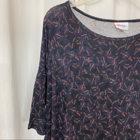 LulaRoe printed Irma tunic top - Picture 2 of 9